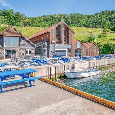 Awesome In Sjernary With 5 Bedrooms, Sauna And Wifi