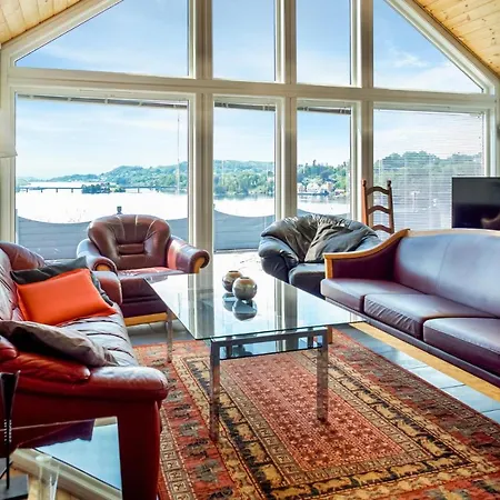 Awesome In Sjernary With 5 Bedrooms, Sauna And Wifi
