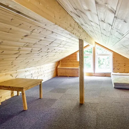 Awesome In Sjernary With 5 Bedrooms, Sauna And Wifi *